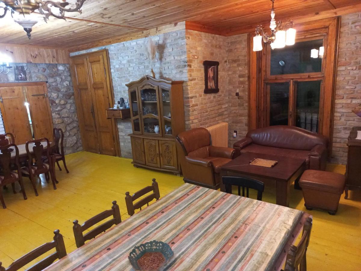 Lodging Vidmar เซรมสกี คาร์ลอฟซี ภายนอก รูปภาพ